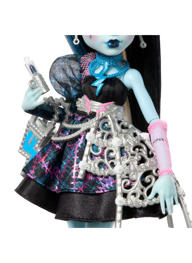 مونستر هاي Scary Sweet Birthday Doll, Frankie Stein in Black Party Dress with Themed Accessories like Invite, Balloon, Gift, Lipstick and More - Image 3
